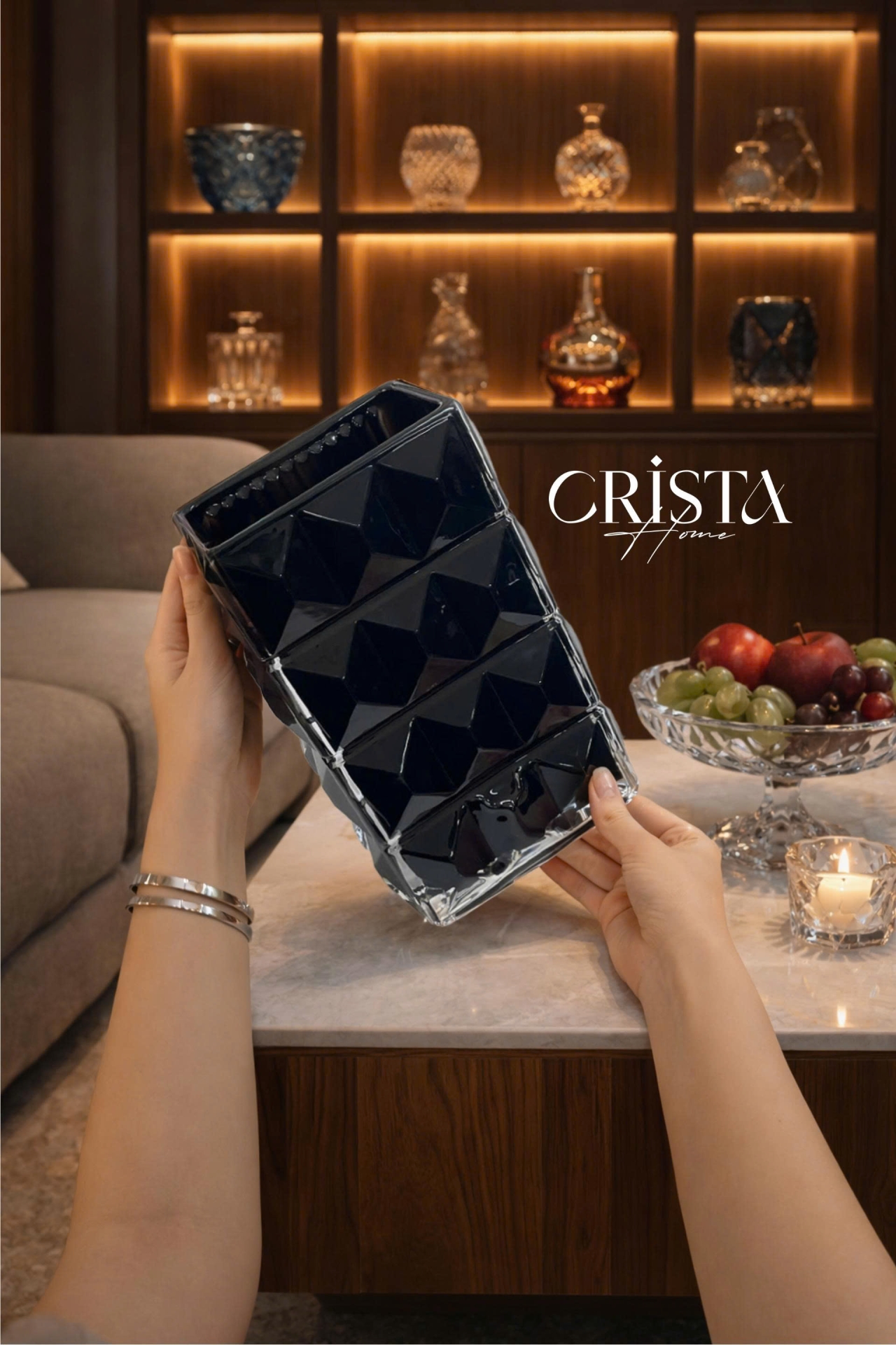 BÌNH CẮM HOA THỦY TINH MÀU ĐEN VÂN KIM CƯƠNG 4 TẦNG Crista Home (3/3)